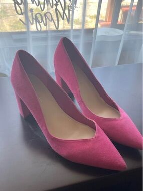 Marc Fisher pink block pointed toe heel